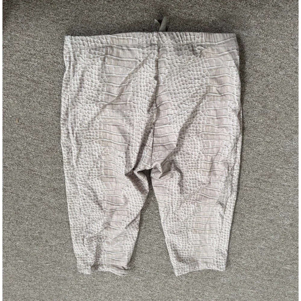 Skims Signature Swim 3/4 Swim Pant Dune Crocodile Print Cropped Leggings L NWT